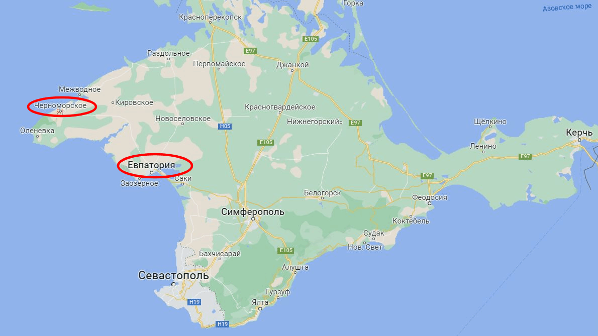 На заході Криму вночі пролунала серія вибухів